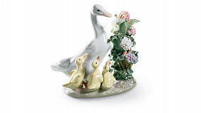 Фигурка Lladro Приветствие 10x12 см, фарфор
